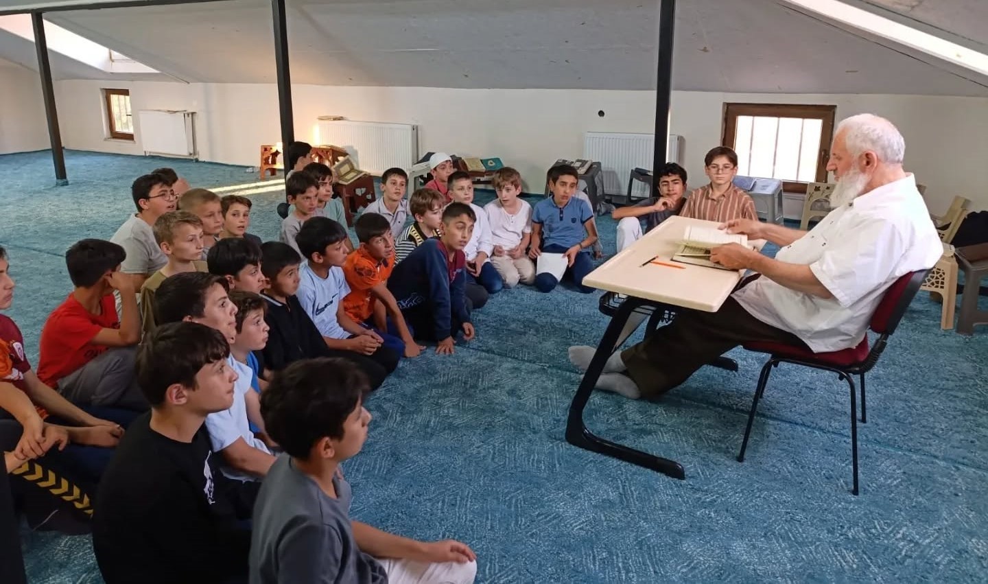 Kur’an kursu öğrencilerine ailenin önemi anlatıldı