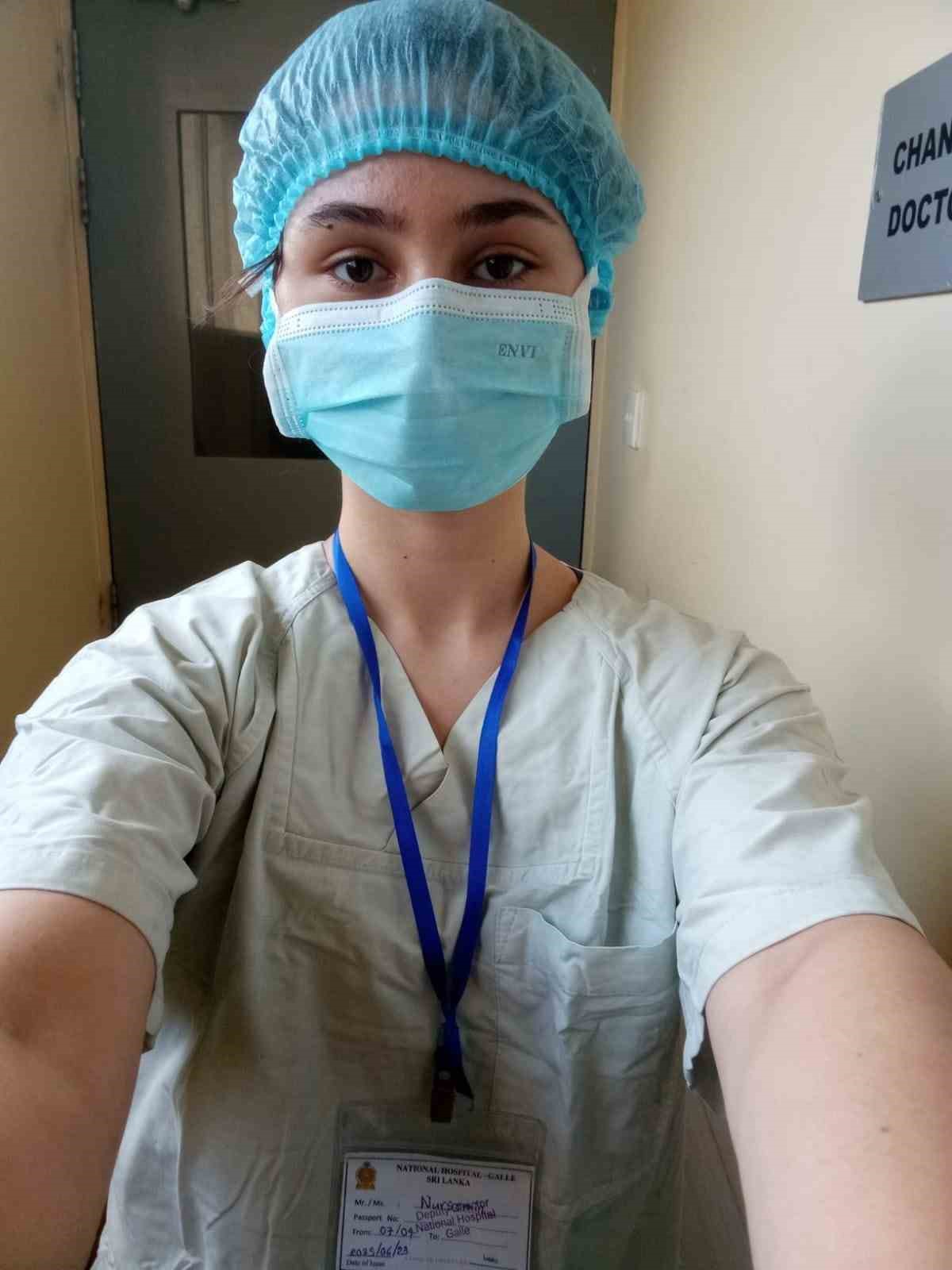 (&Ouml;ZEL) Lise &ouml;ğrencisi Nursemin &Uuml;nl&uuml;, Sri Lanka&rsquo;da g&ouml;n&uuml;ll&uuml; sağlık hizmeti verdi
