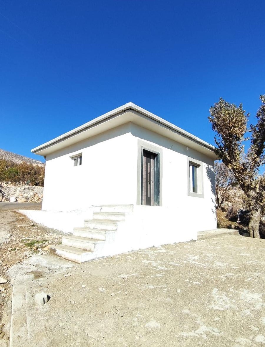 K&ouml;y muhtarlarına yeni muhtarlık ofisleri yapıldı
