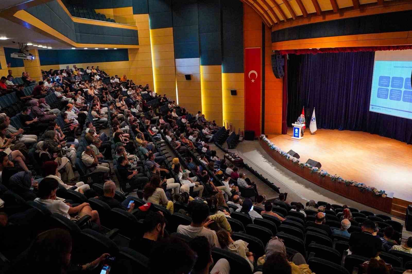 Sakarya Üniversitesi öğretmenlere tanıtıldı