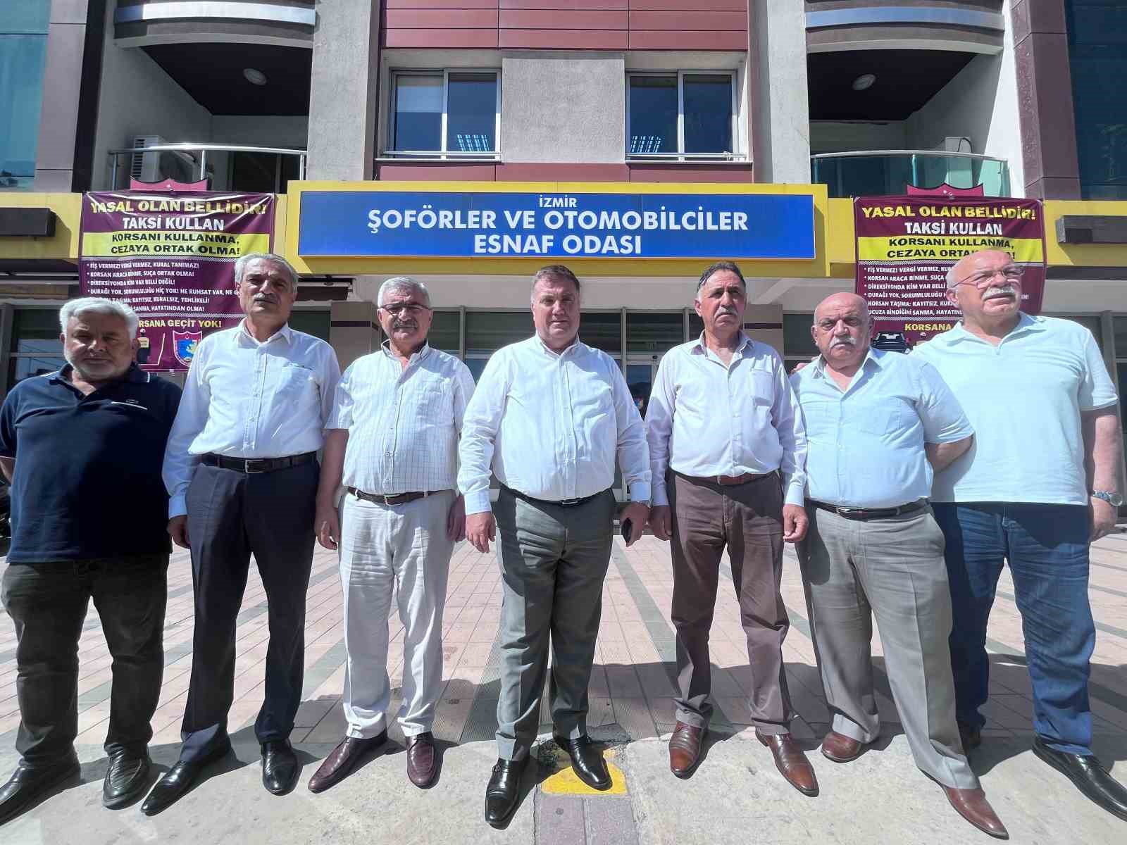 Korsan taksiye karşı İzmir ayakta