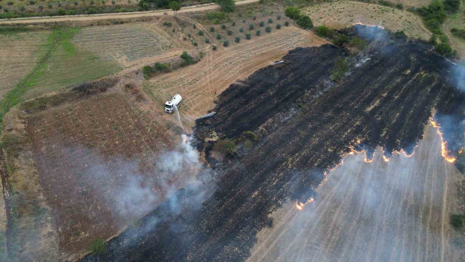 Osmaniye’de anız yangını dron ile görüntülendi
