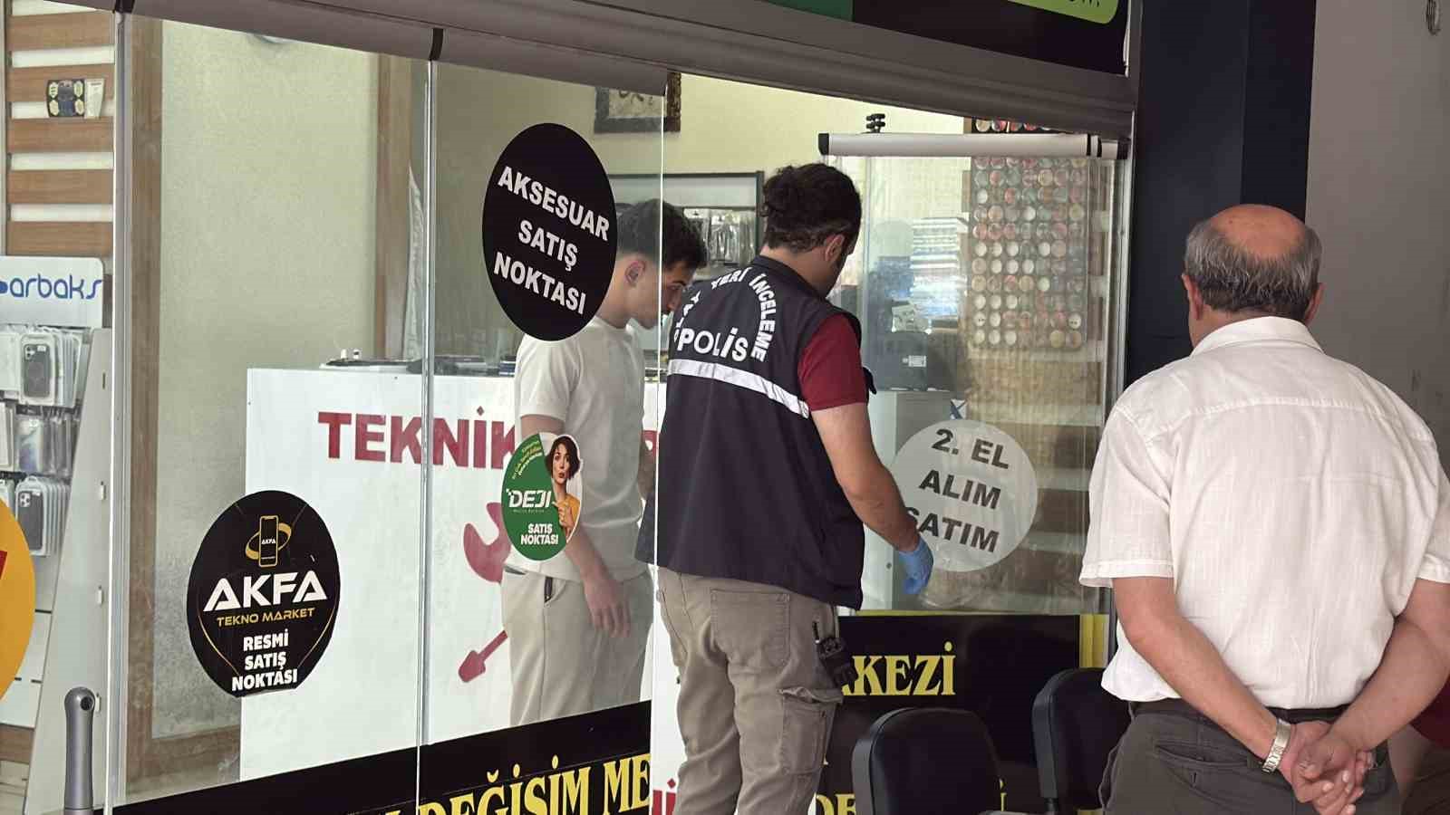 &Ccedil;alışanlar fark etti, iş yerine gidince hayatının şokunu yaşadı
