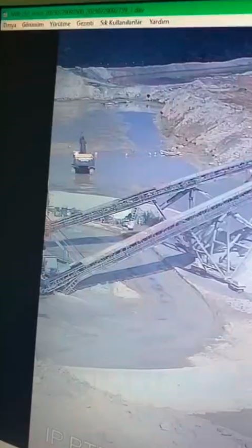 Çatalca’da kepçe operatörünün hayatını kaybettiği olayın görüntüleri ortaya çıktı