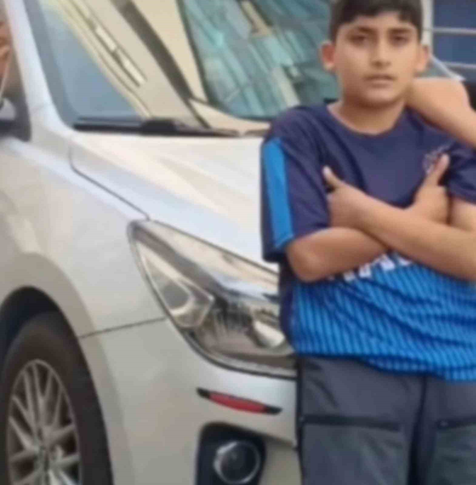 Esenyurt’ta çocuğa çöp kamyonunun çarpması sonucu öldüğü olayın yeni görüntüler ortaya çıktı
