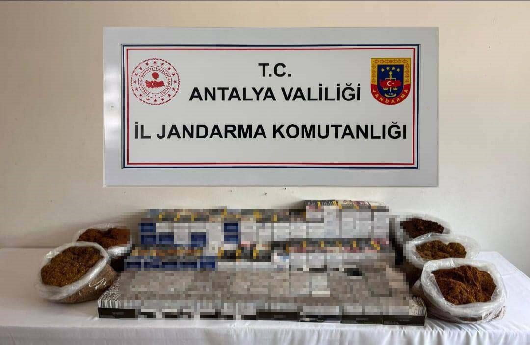 Alanya’da kaçak tütün operasyonunda 40 bin makaron ele geçirildi