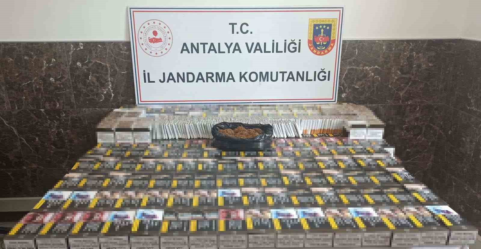 Alanya&rsquo;da ka&ccedil;ak t&uuml;t&uuml;n operasyonunda 40 bin makaron ele ge&ccedil;irildi

