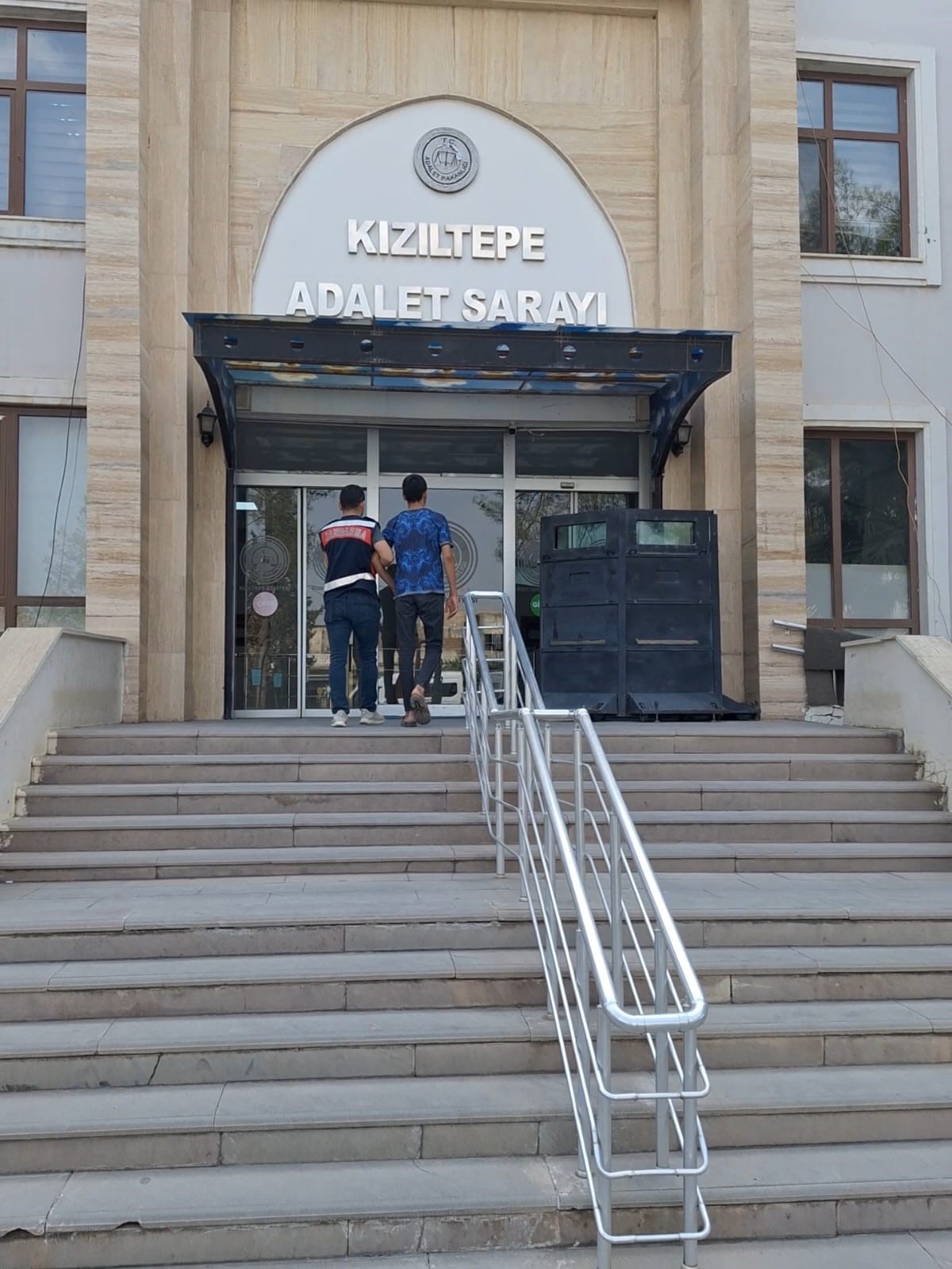 Mardin’de anız yaktığı anları sosyal medyadan paylaşan şahıs gözaltına alındı