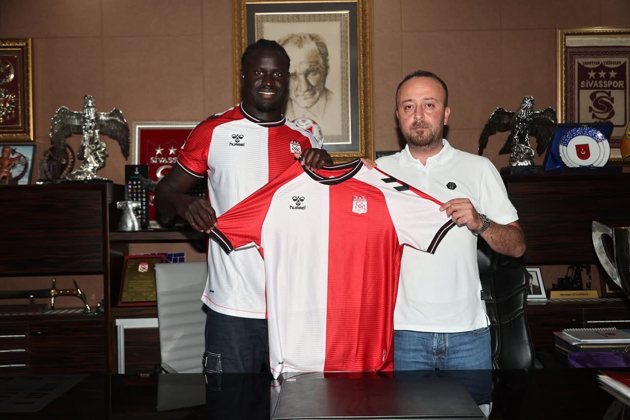 Sivasspor Aliou Badji’yi kadrosuna kattı
