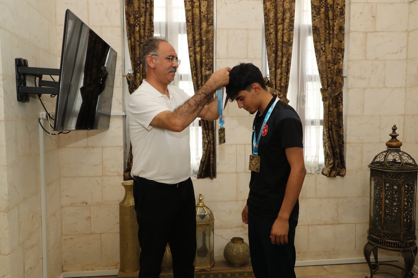 Gen&ccedil; karateci T&uuml;rkiye Şampiyonu oldu
