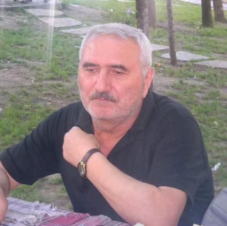 Gazeteci Cem K&uuml;&ccedil;&uuml;k&rsquo;&uuml;n babası son yolculuğuna uğurlandı
