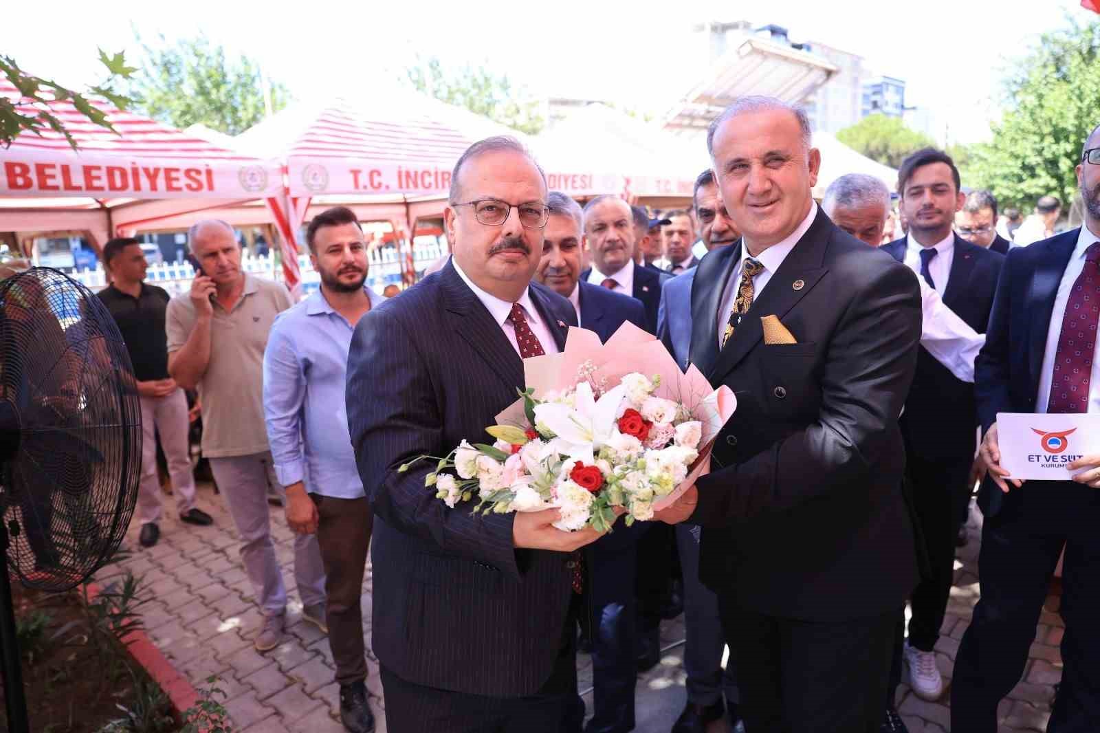 Aydın&rsquo;ın ilk Et ve S&uuml;t Kurumu Mağazası İncirliova&rsquo;da hizmete girdi
