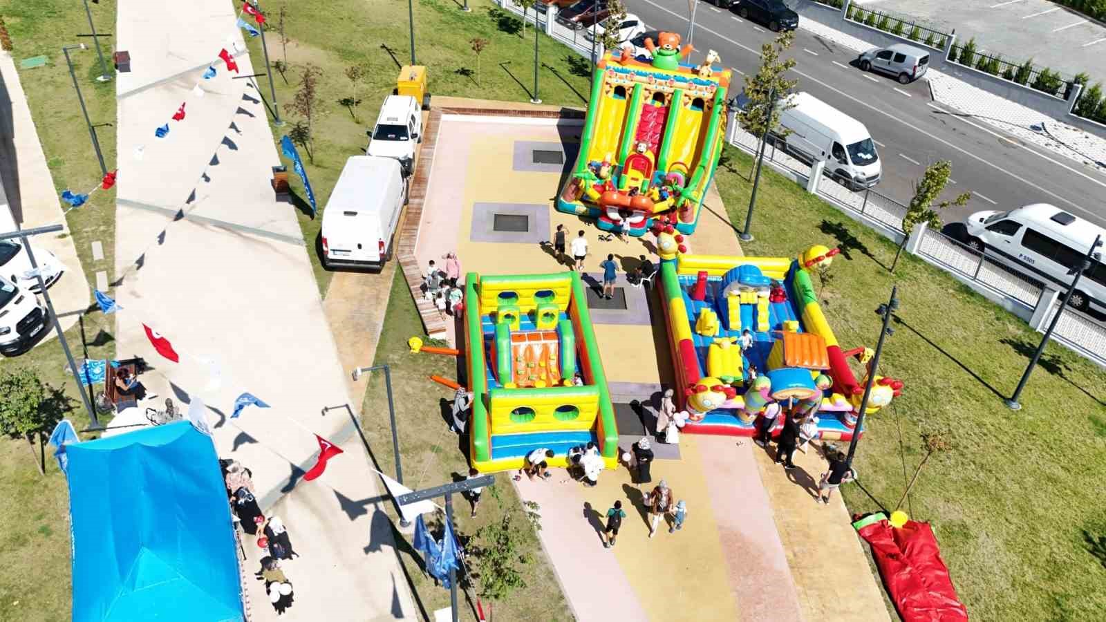 Geleneksel sokak oyunları millet bah&ccedil;elerine taşındı
