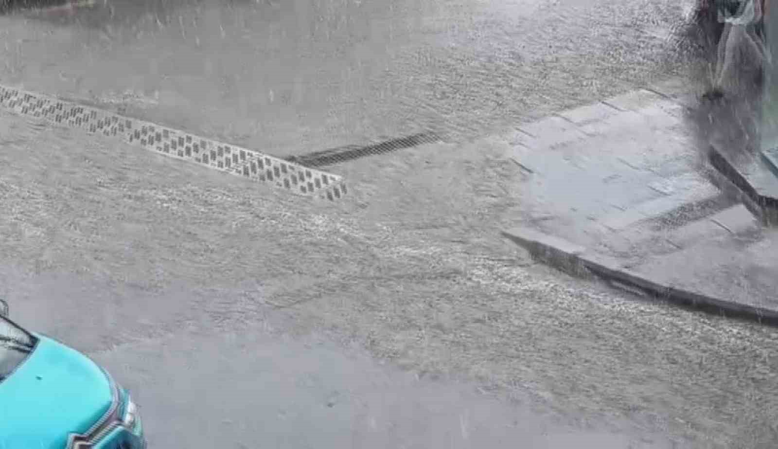 Kayseri Develi&rsquo;de sağanak etkili oldu
