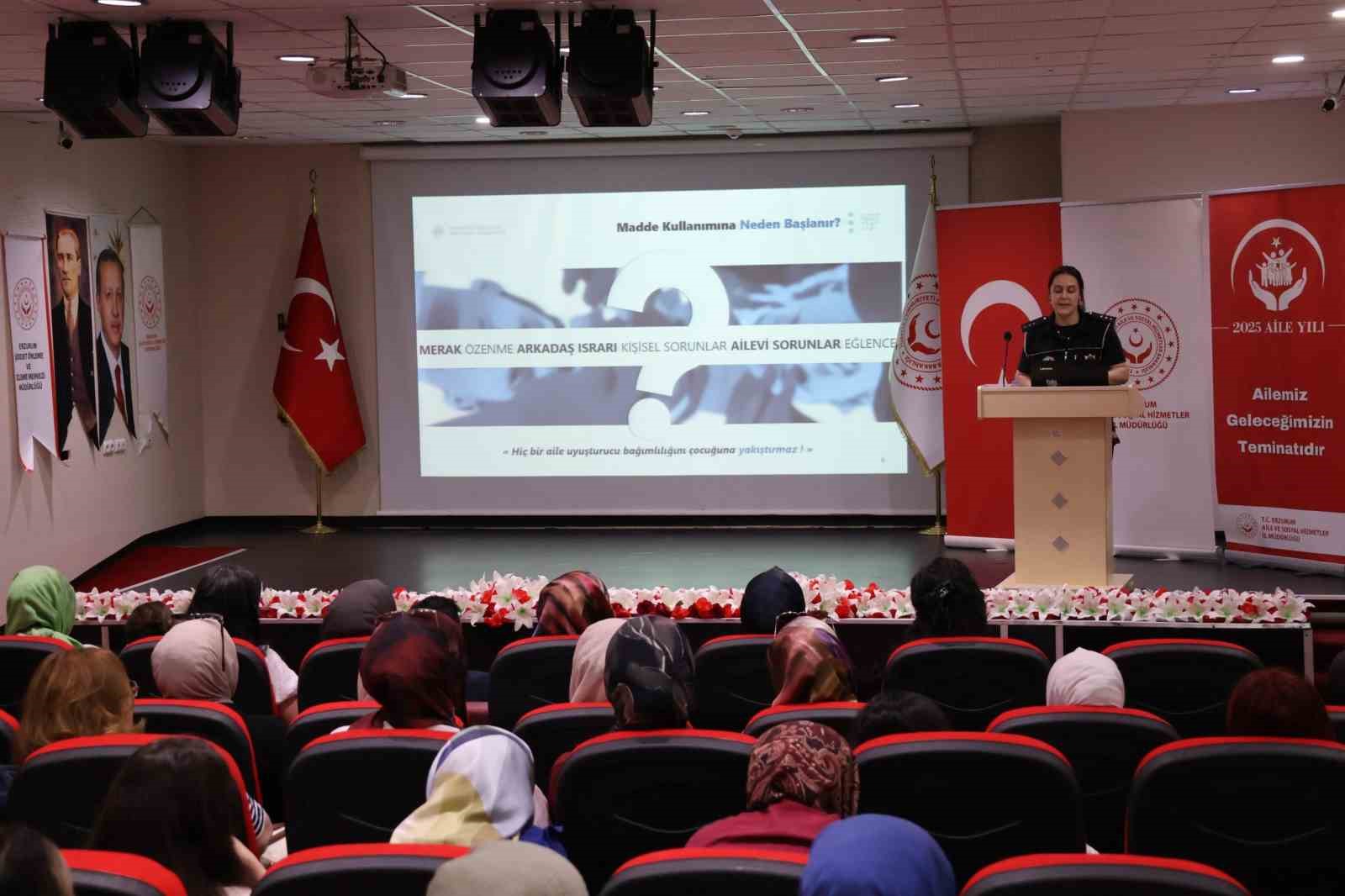 Erzurum&rsquo;da "En İyi Narkotik Polis: Annedir" eğitimi
