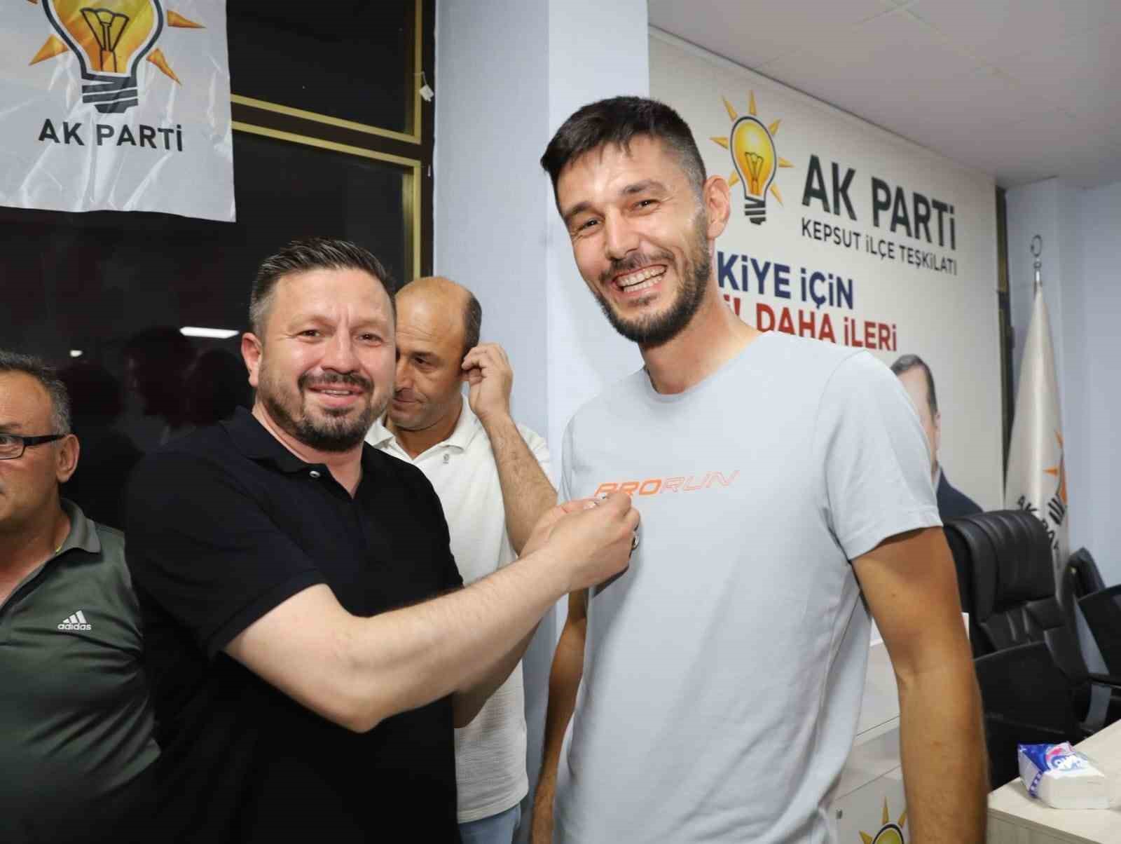 Yeniden Refah Partisi’nden 61 isim AK Parti’ye katıldı