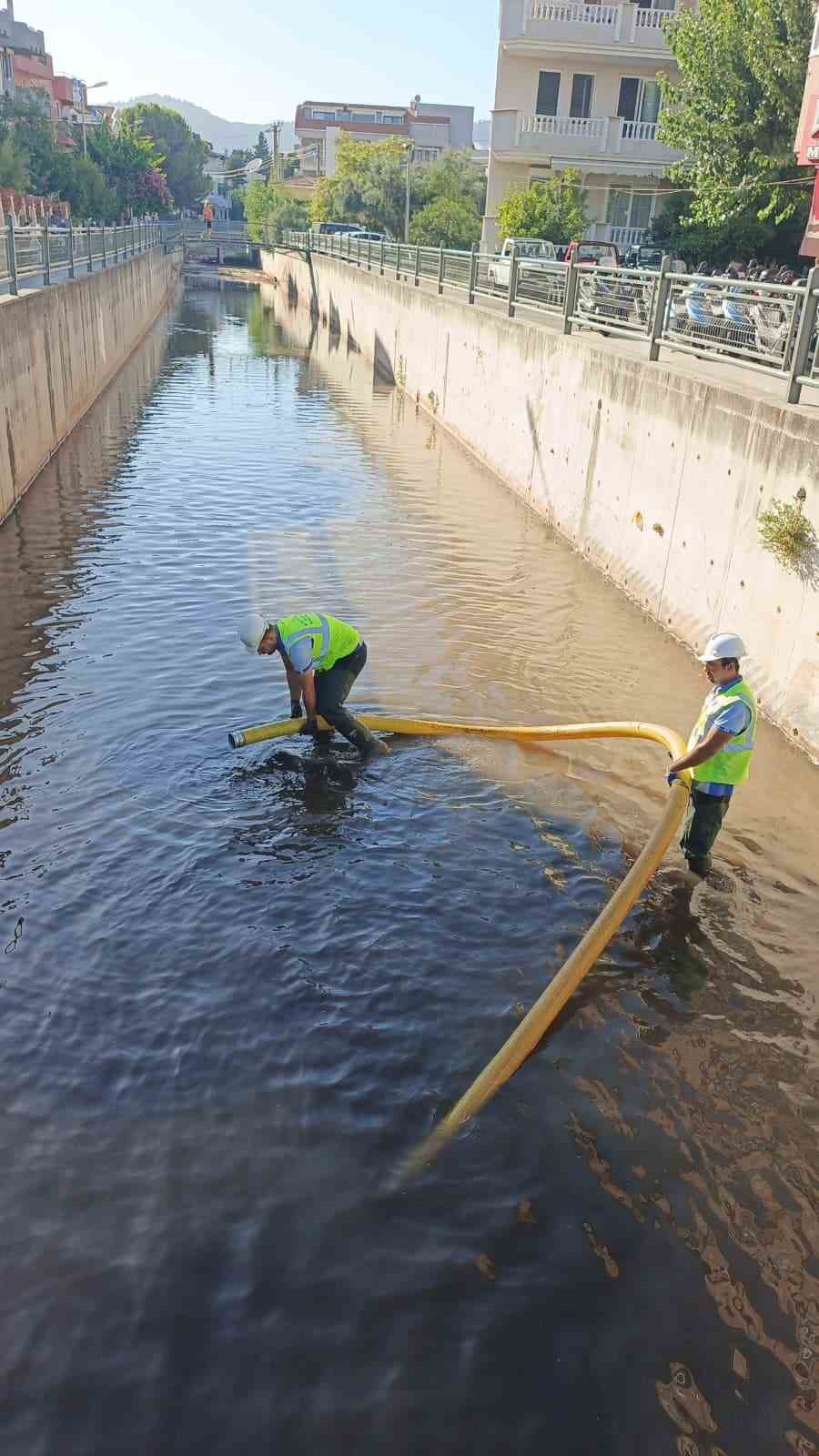 Marmaris&rsquo;teki dereler temizlendi
