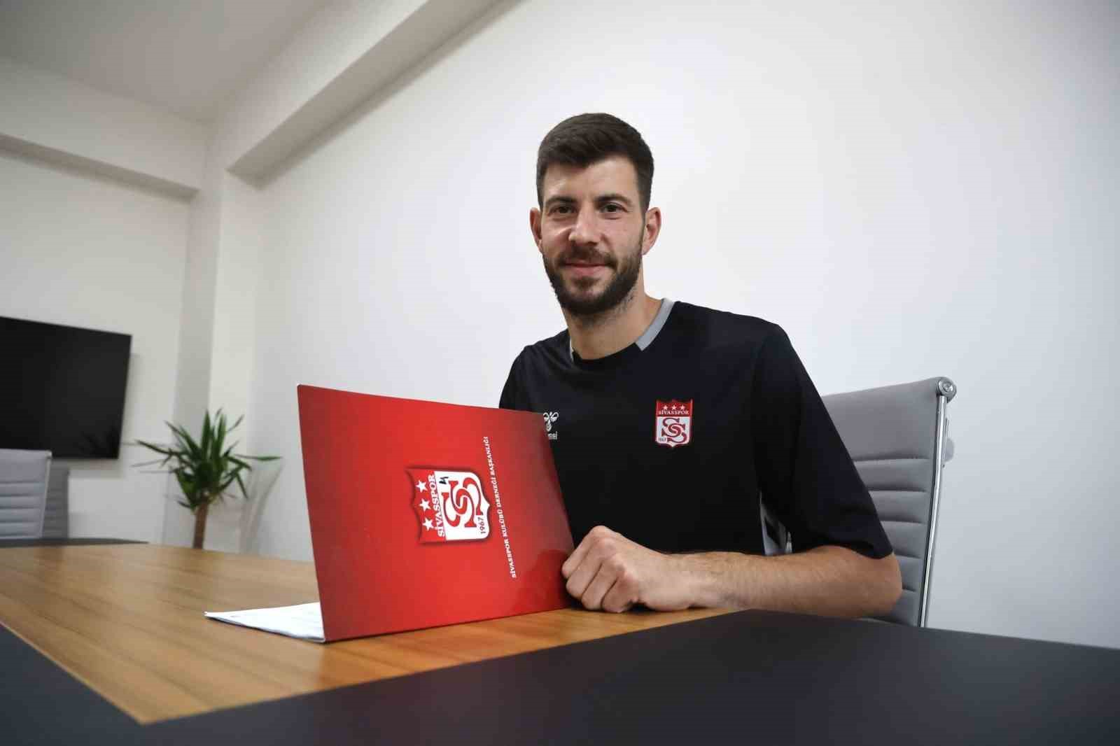 Sivasspor kaleci G&ouml;ktuğ Bakırbaş&rsquo;ı kadrosuna kattı
