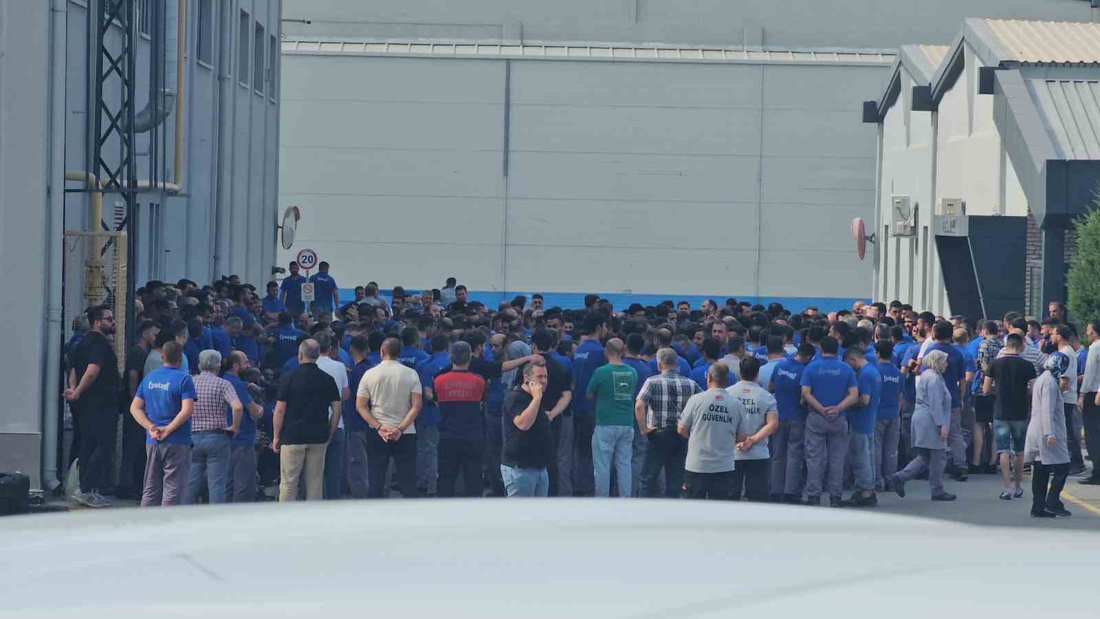 Yataş’ta işçilerin ’maaş’ eylemi