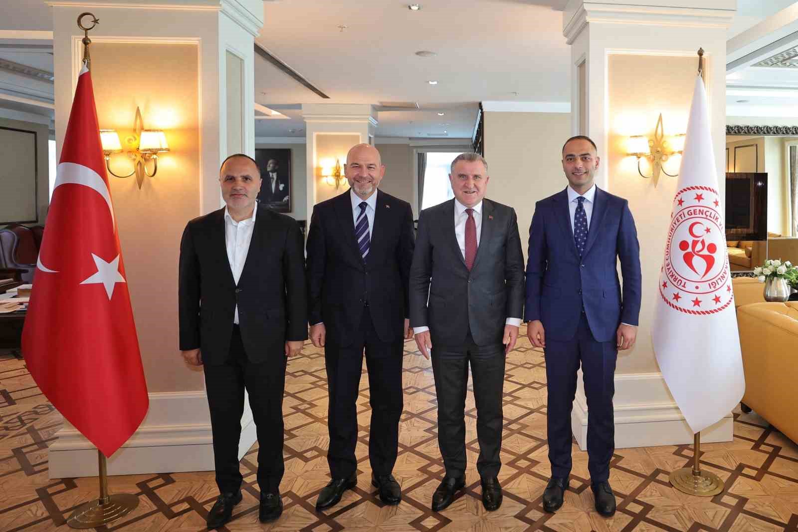 Gaziosmanpaşa&rsquo;ya 500 milyon TL&rsquo;lik spor yatırımı
