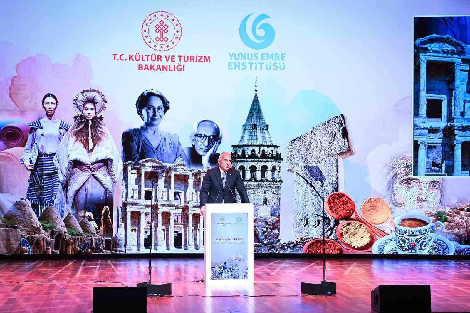 Bakan Ersoy, Yunus Emre Enstitüsü Yaz Okulları Kapanış Programı’na katıldı