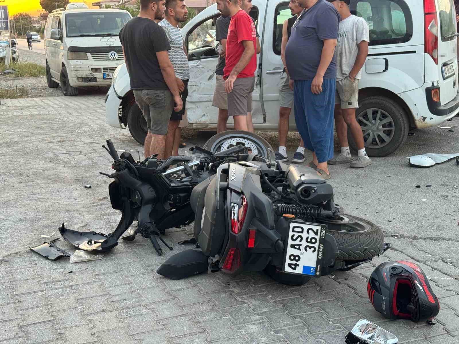 Fethiye’de motosiklet ile hafif ticari araç çarpıştı: 1 ölü