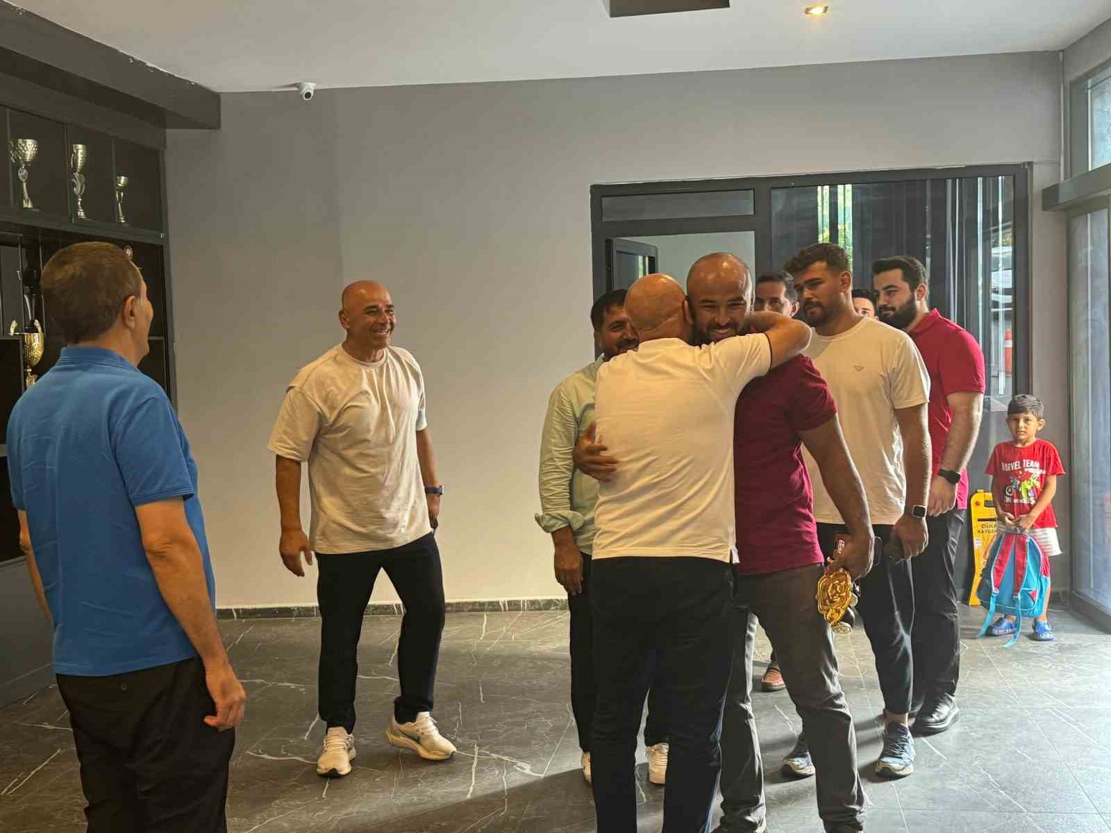 Başpehlivan Orhan Okulu’nun hedefi üçüncü altın kemer
