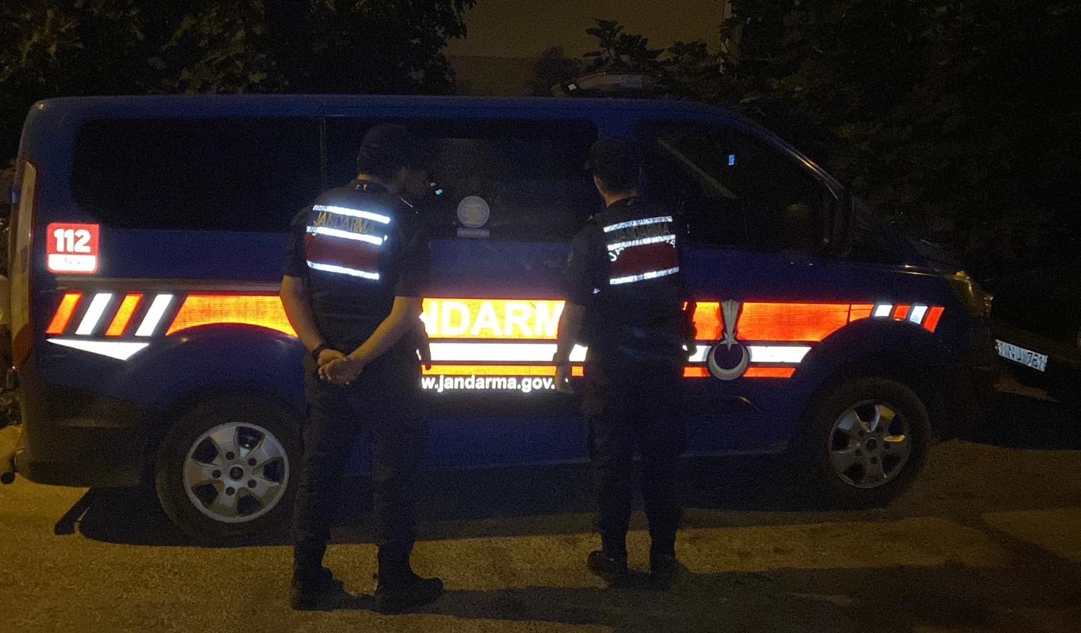 Jandarma adım adım takip etti, y&uuml;kl&uuml; miktarda uyuşturucu ele ge&ccedil;irildi
