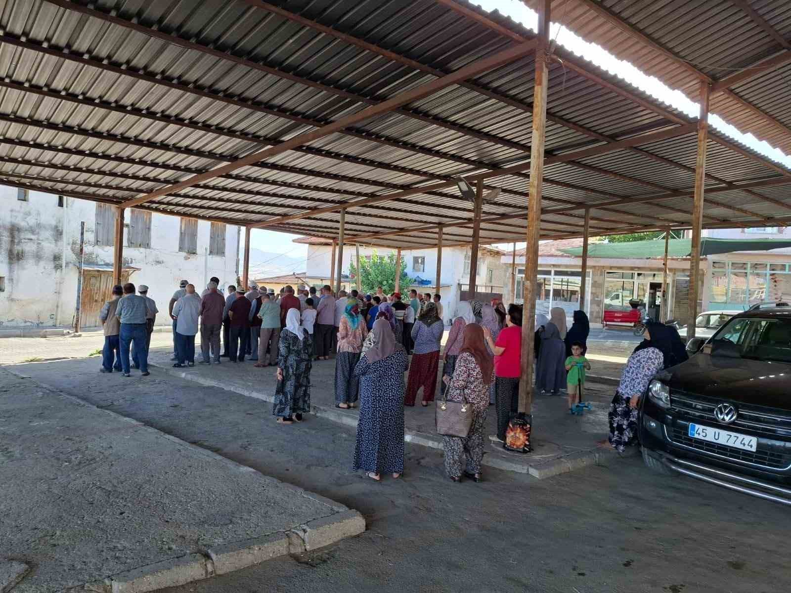 Selendi&rsquo;de 3 g&uuml;n s&uuml;ren yağmur duası
