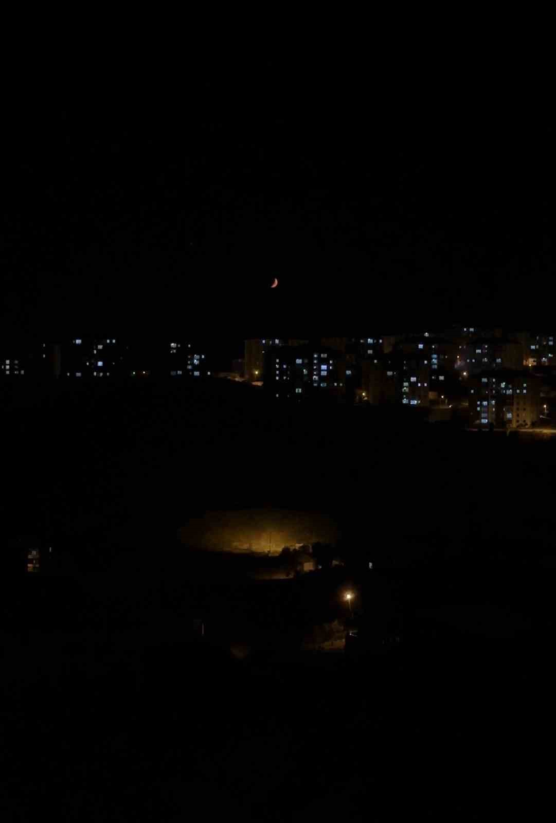 Y&uuml;ksekova&rsquo;da hilal coşkusu
