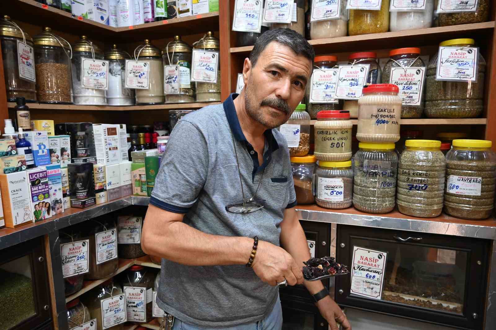 Sıcak yaz aylarında serinlemenin bir yolu da doğal aromalar