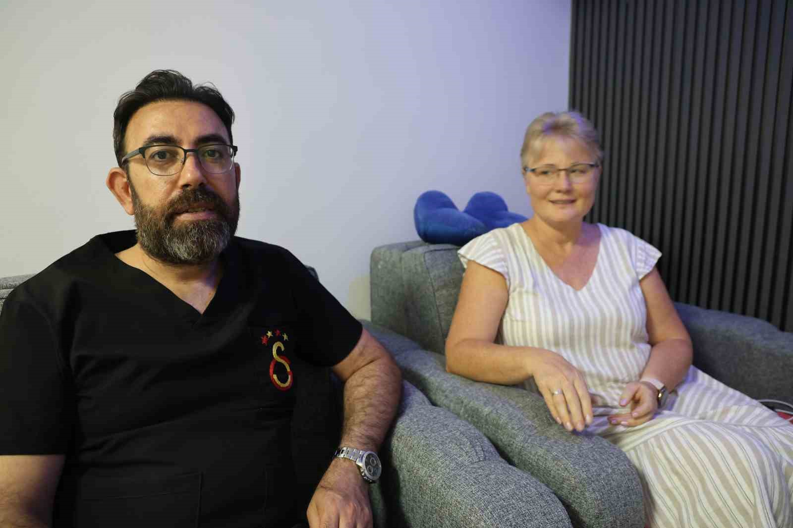 Almanya’da obezite cerrahisinde çalışan hemşire, eşinin ve kızının ameliyatını Türkiye’de yaptırdı