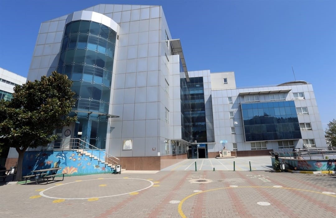 Başkan G&uuml;rkan&rsquo;dan Nil&uuml;fer&rsquo;e 94 sınıflı eğitim kompleksi m&uuml;jdesi
