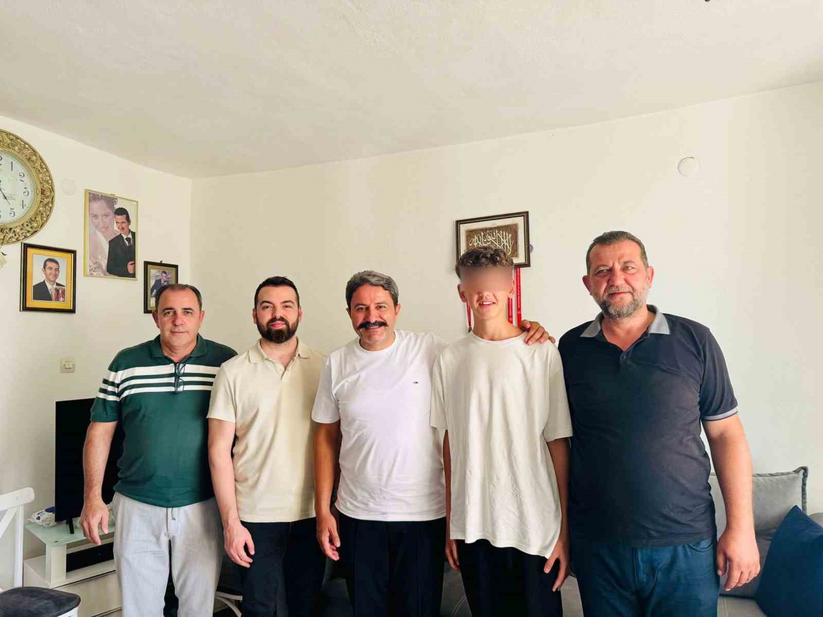 8 &ccedil;ocuk tarafından darp edilen sporcuya Eskişehir Gen&ccedil;lik ve Spor İl M&uuml;d&uuml;rl&uuml;ğ&uuml;&rsquo;nden destek
