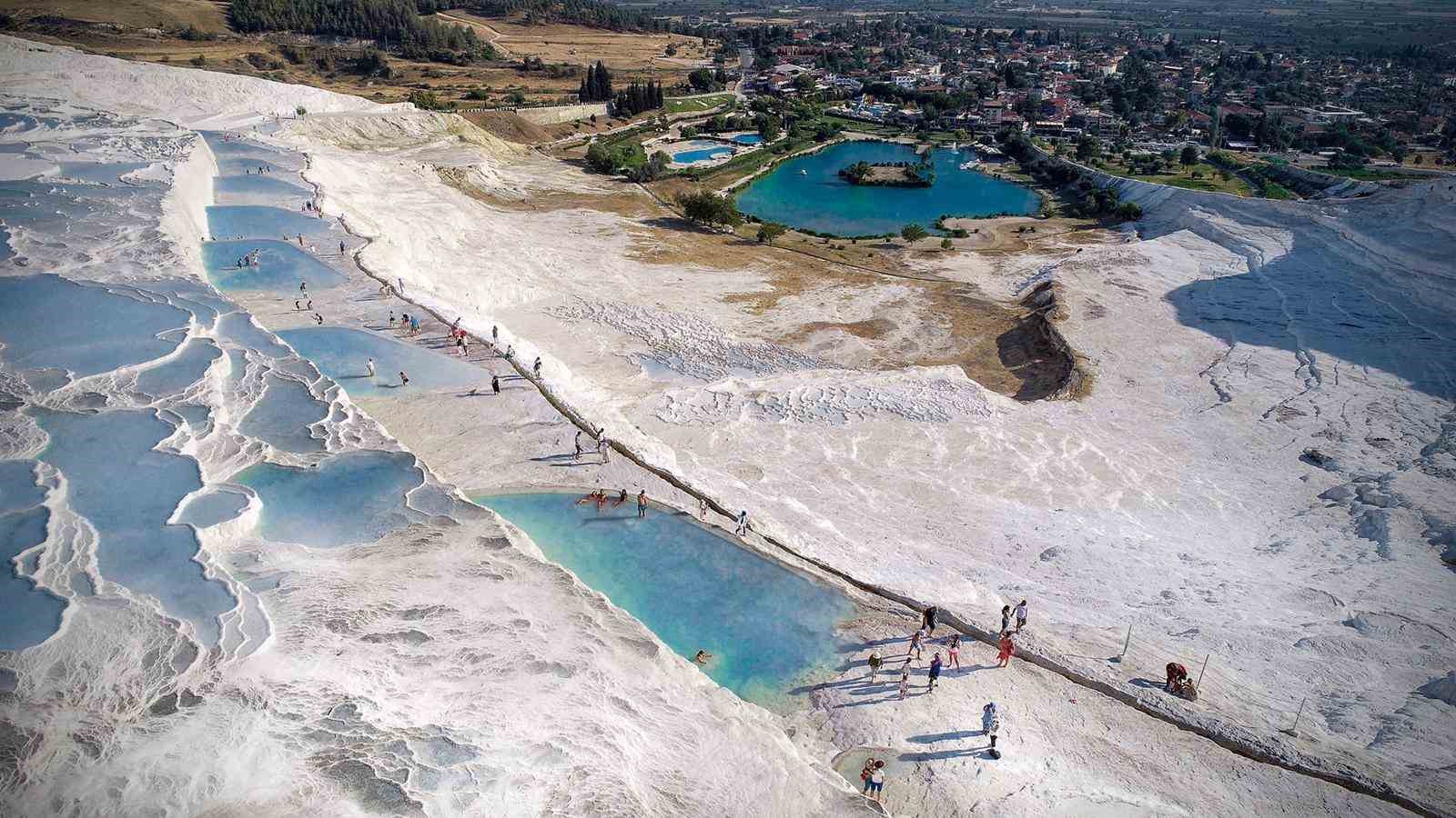 Enerya, d&uuml;nya mirası Pamukkale&rsquo;ye verdiği s&ouml;z&uuml; tutmadı
