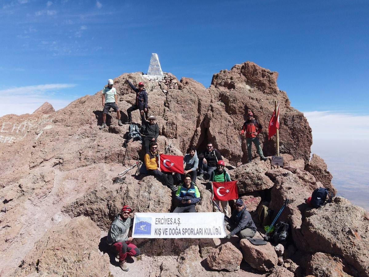 Büyükşehir Erciyes A.Ş.’den doğaseverlere zirve keyfi