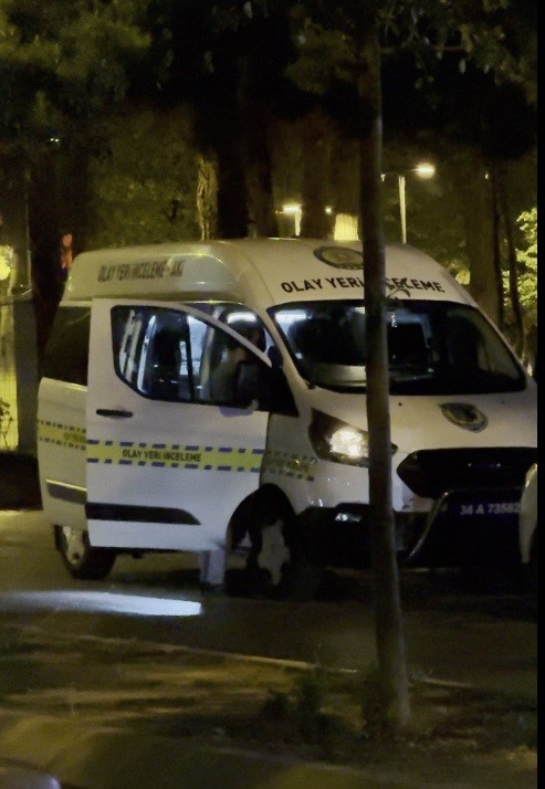 Beylikdüzü’nde bir adam husumetlileri tarafından silahlı saldırıya uğradı