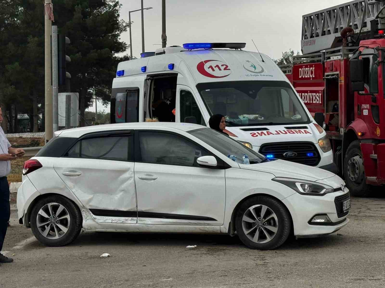 Osmaniye’de iki otomobil çarpıştı: 2 yaralı
