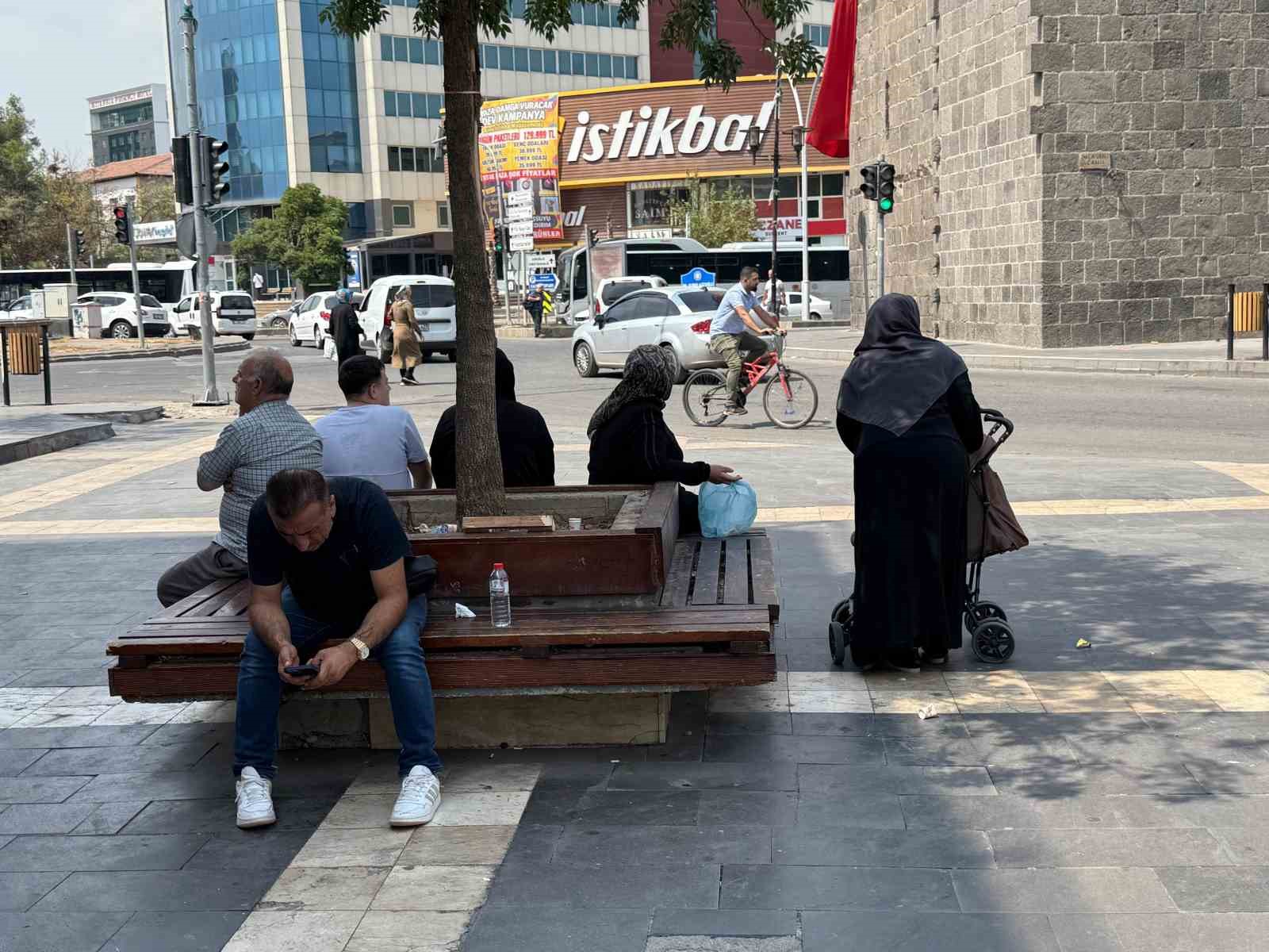 Diyarbakrda scaklklarla birlikte hastanelere bavurular artt
