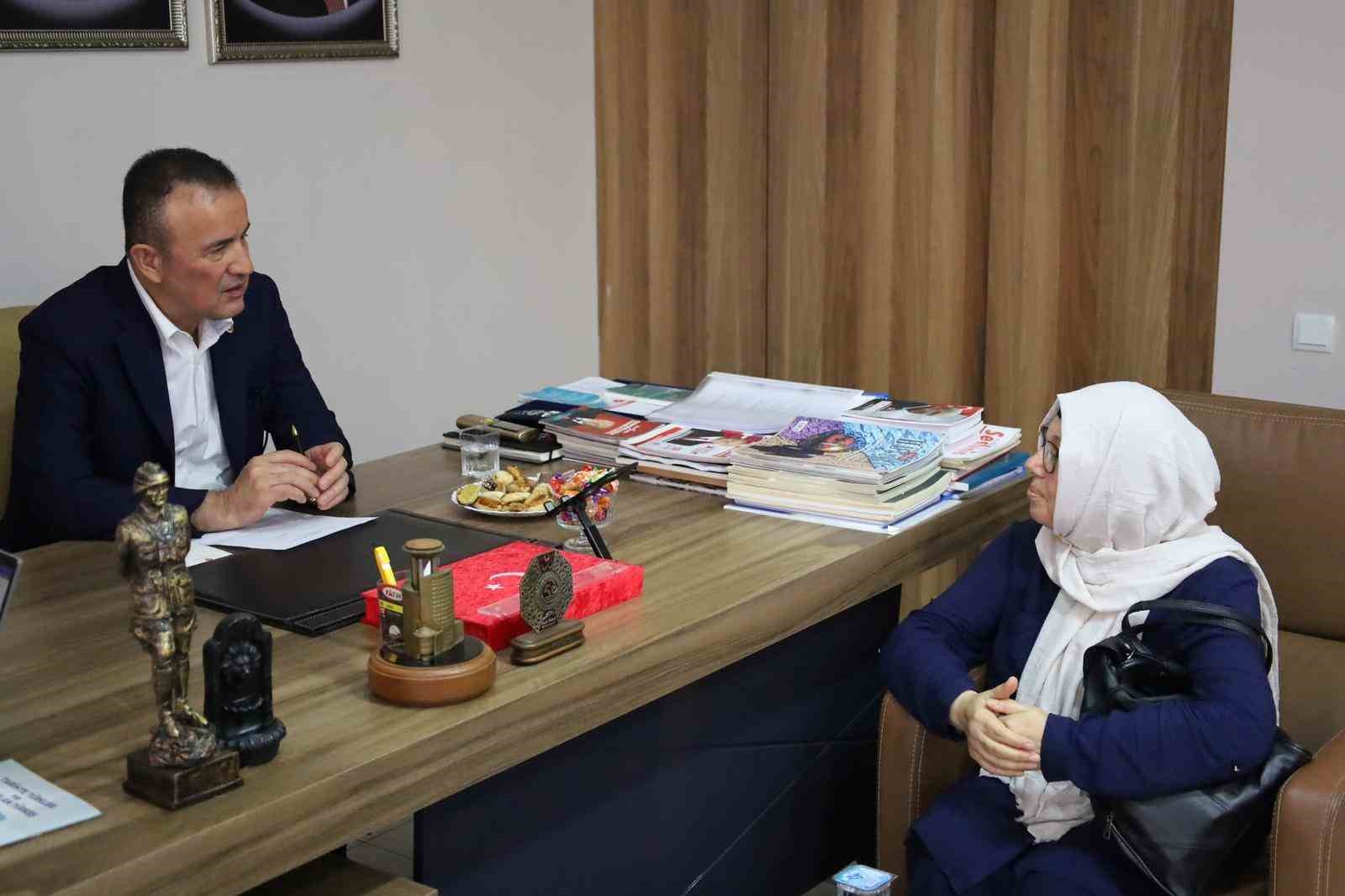 MHP&rsquo;li Abdurrahman Başkan hemşehrilerini dinledi
