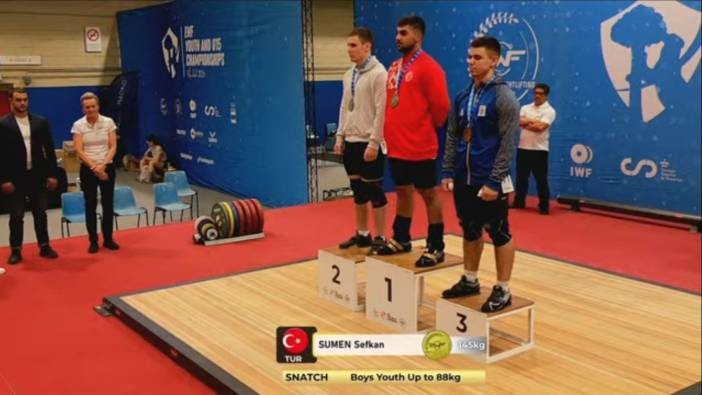 Şırnaklı halterci Sefkan S&uuml;men&rsquo;den Avrupa rekoru ve 3 madalya

