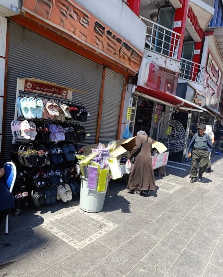 Sivas&rsquo;ta kaldırımları işgal eden işletmelere 1 milyon 116 bin 815 TL para cezası kesildi
