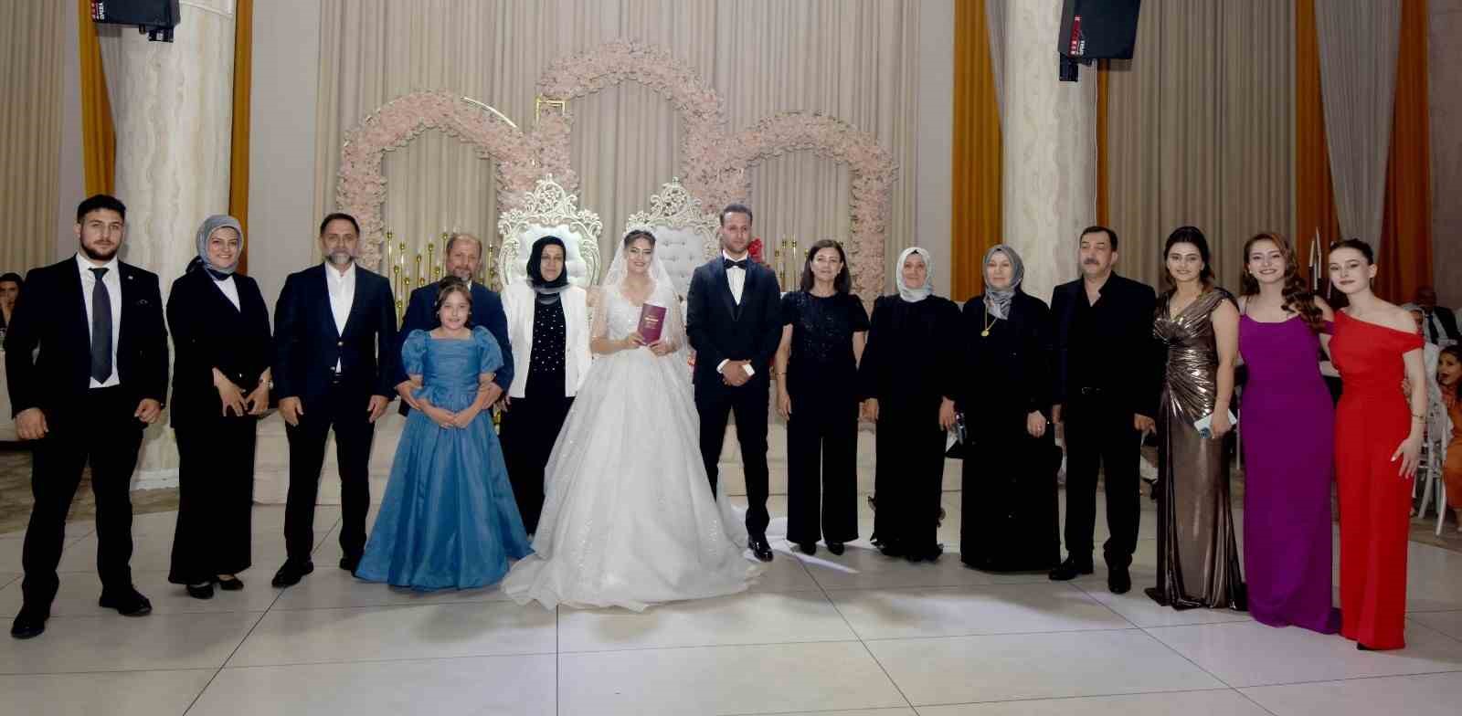 Aksoy ve Avcı ailelerinin mutlu günü