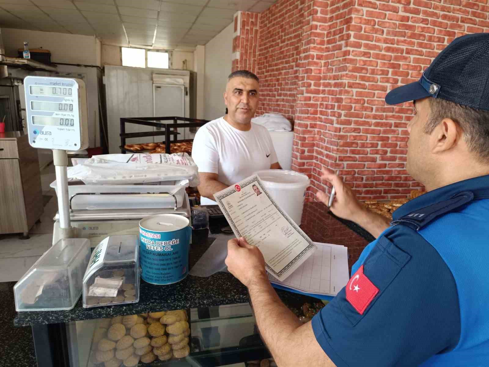 Adıyaman Belediyesi’nden market ve fırınlara sıkı denetim