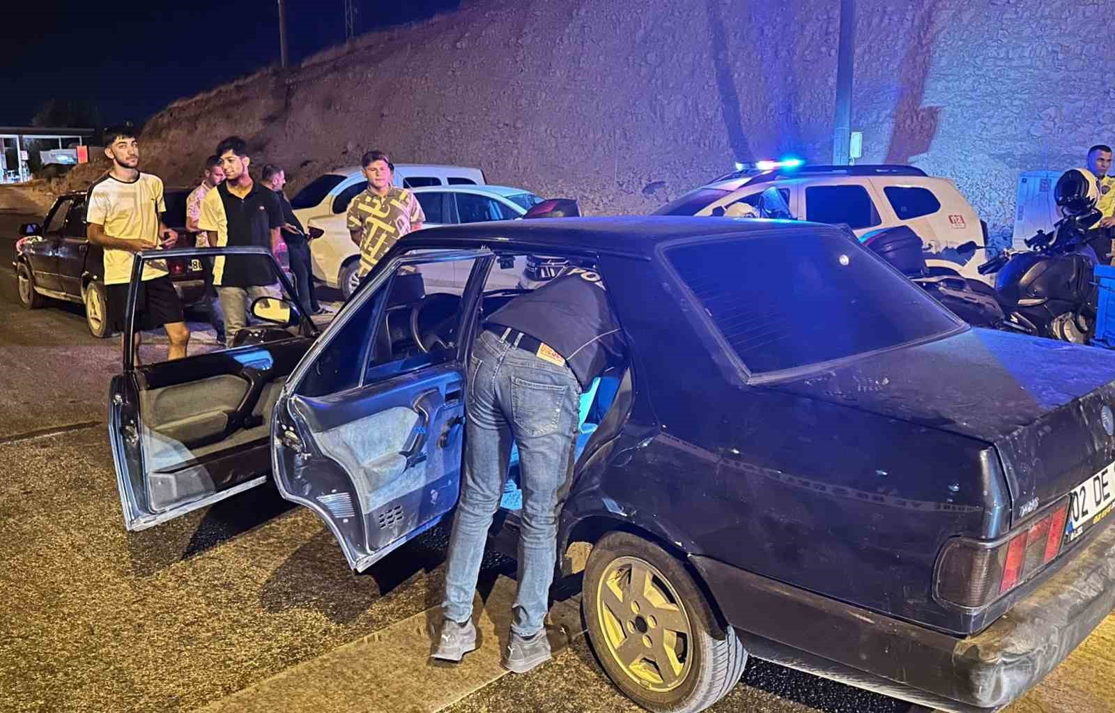 Besni’de 72 kişi ve 29 araç denetlendi