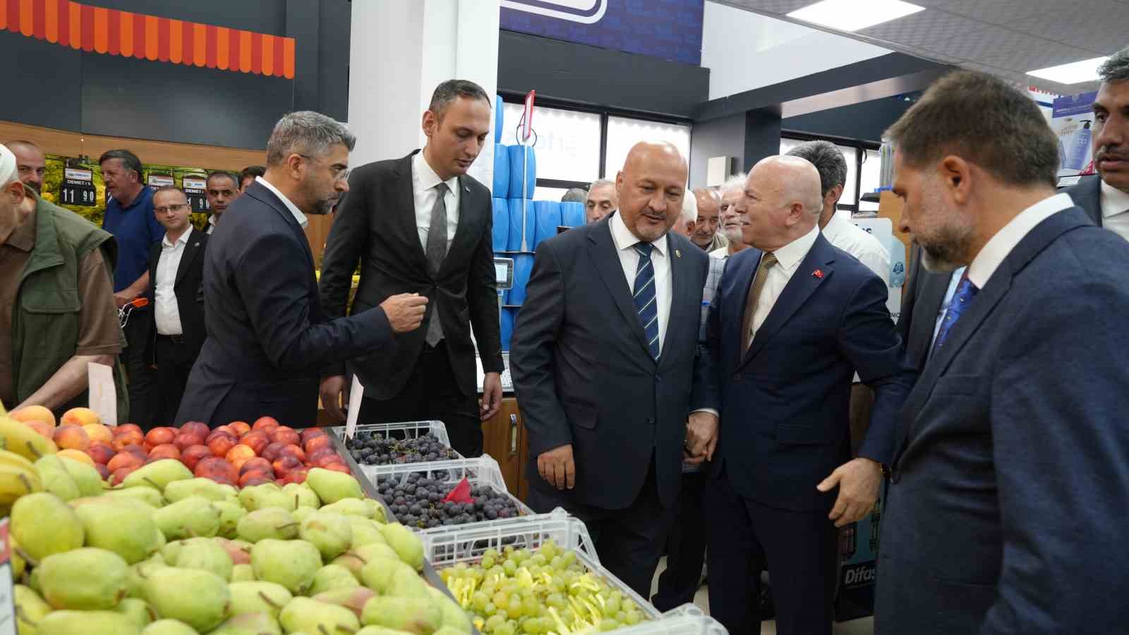 Erzurum’da halk pazarlarının 5’incisi açıldı

