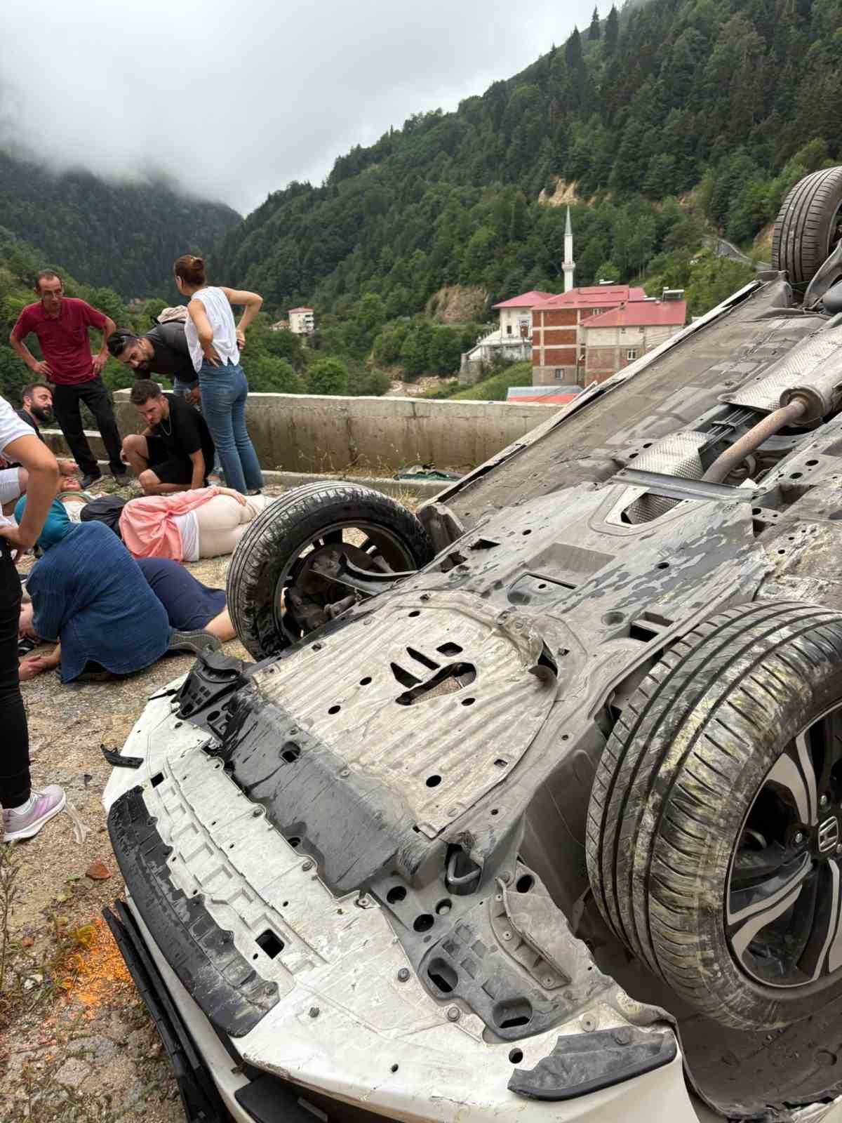 Göksu travertenlerinde trafik kazası: 4 yaralı