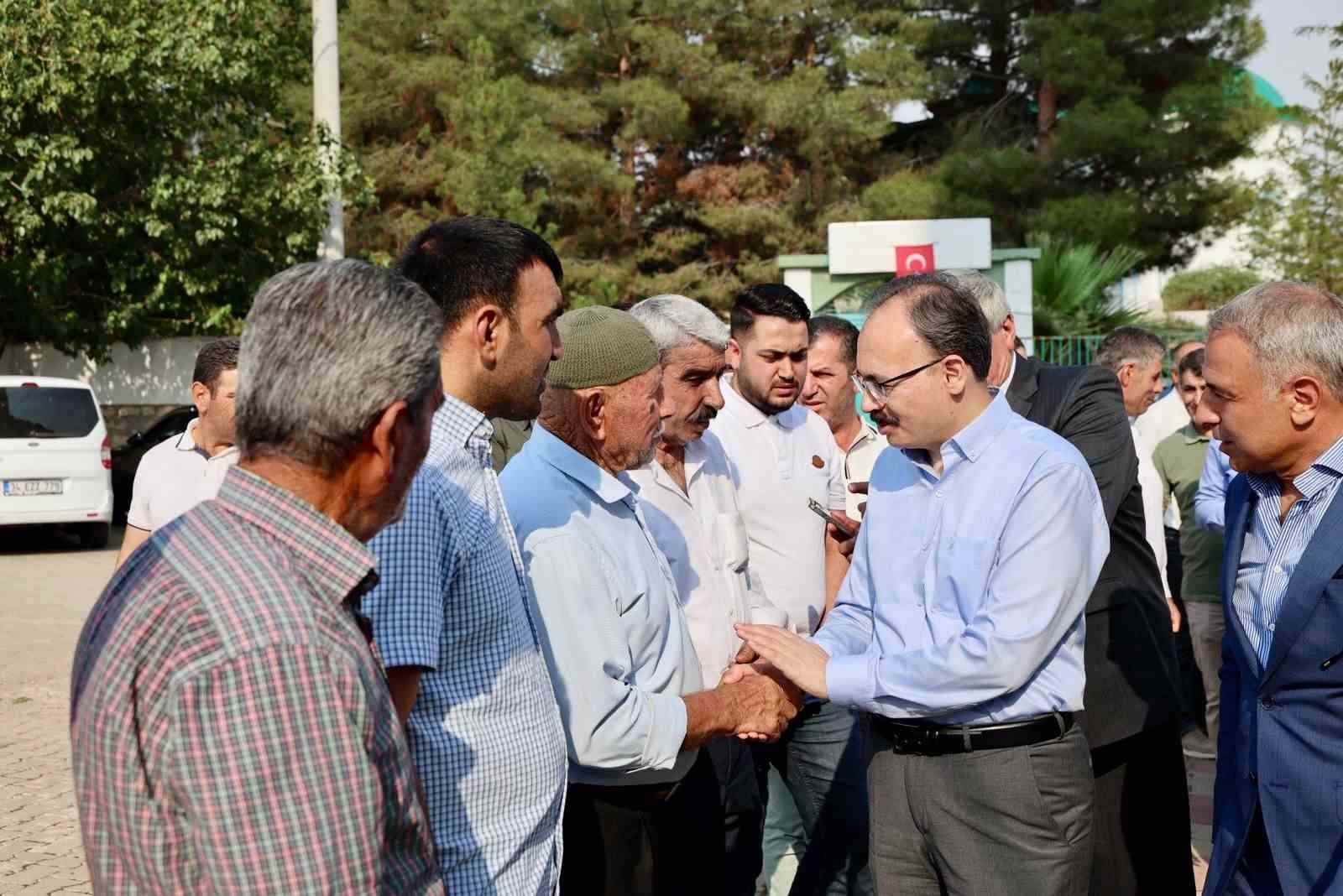 Siirt Valisi Kızılkaya&rsquo;dan Kurtalan&rsquo;da k&ouml;y ziyareti
