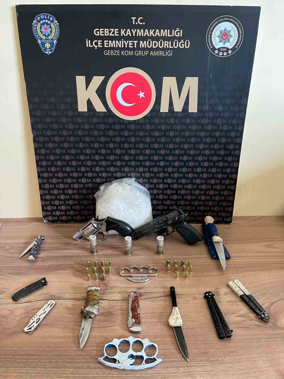 Kocaeli’de kaçak silah ve uyuşturucu operasyonu: 7 gözaltı