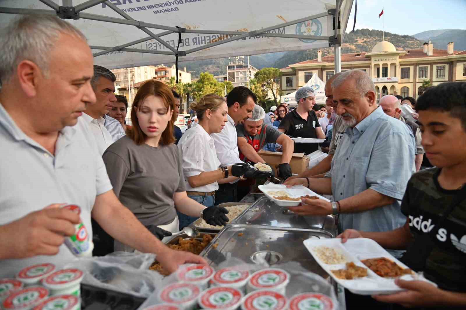 Merhum Başkan Ferdi Zeyrek vefatının 52. g&uuml;n&uuml;nde dualarla anıldı
